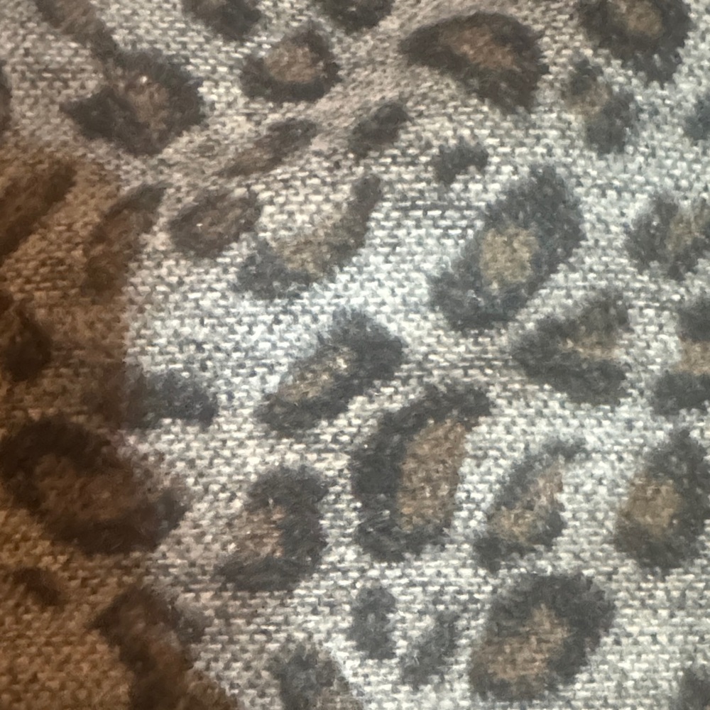 LOFT Black and Brown Animal Print Pencil Skirt - Size 6P - Picture 10 of 12